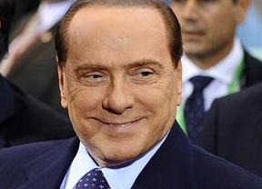 Berlusconi 'da el cante' pero se retrasa la salida de cuarto su disco