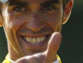 Zapatero se sale con la suya: la Federación va a absolver a Contador por el presunto dopaje con clembuterol