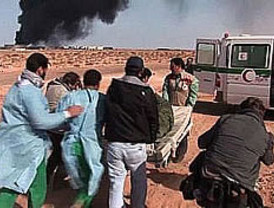Gadafi desafía al mundo y bombardea a los rebeldes causando 