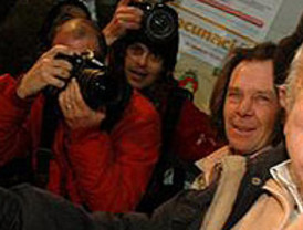 El viaje de Cristina con poco brillo en las portadas