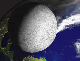 Científicos de la NASA descubren que la luna es rica en plata