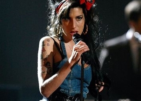 Amy Winehouse se gastaba en cocaína y heroína 1.200 euros al día