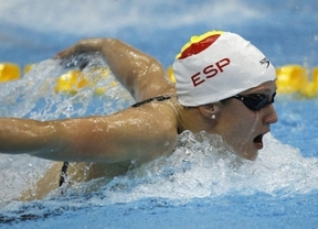 Mireia Belmonte sigue siendo la mejor baza española: bate el récord mundial de 1.500 en piscina corta