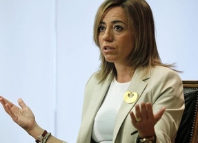 Carme Chacón dimite por sorpresa de su escaño en el Congreso y se marcha a EEUU