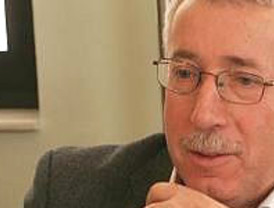 Zapatero avisa de que los próximos trimestres van a seguir siendo duros