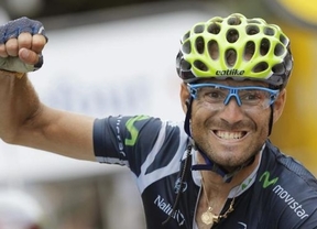 La photofinish da la etapa y el maillot de líder a Alejandro Valverde en El Alto de Arrate
