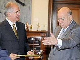 Califican como “legal” nueva propuesta de Chávez