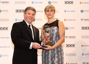 LLORENTE & CUENCA recibe cuatros premios internacionales Stevie