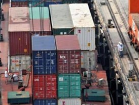 El dedo de Caballero acussa al PP y a Cospedal