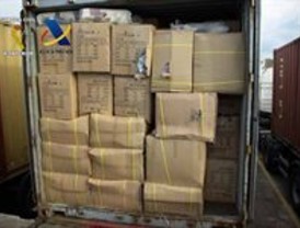 Intervienen dos contenedores en el puerto de Algeciras con marroquinería y sujetadores falsificados