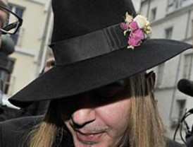 Dior despide a Galliano por su 'amo a Hitler'