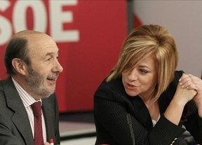 El PSOE trata de acallar los rumores sobre un Gobierno PP-PSOE, aunque lo quieran "las 19 corbatas"
