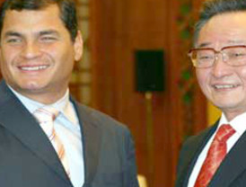 El Gobierno presenta los Presupuestos de 2011 del 'recortazo' y el 'impuestazo'