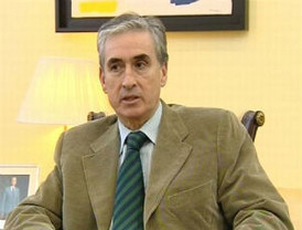 Jáuregui sugiere al PSC que facilite la investidura de Mas porque el PSOE puede necesitar a CiU