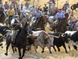 Berlusconi abandona el hospital sin calentar más la situación