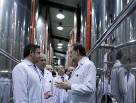 Arenas da instrucciones al grupo popular para que conviertan los plenos del Parlamento en una 'comisión de investigación'