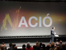 Atentado con coche bomba en Pakistán deja 24 muertos