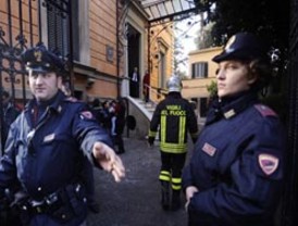 Hallan paquetes sospechosos en embajadas en Roma