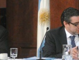 El oficialismo firmó el dictamen por Aerolíneas