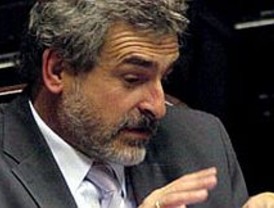 Convocarán a la comisión bicameral de DNU para el próximo miércoles