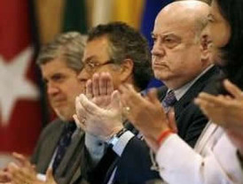 Brown pide la limpieza total de los sistemas bancarios