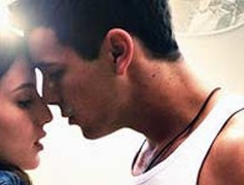 Mario Casas y María Valverde protagonizan '3 metros sobre el cielo'