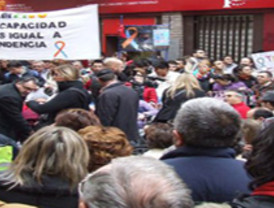 La ausencia de 4 parlamentarios de NaBai impide que se apruebe una iniciativa socialista en relación al aborto