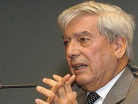 Solbes culpa a los stoks de que no baje el precio de la gasolina