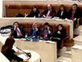 Celia Villalobos y Pía Sánchez, las 'rebeldes' del PP