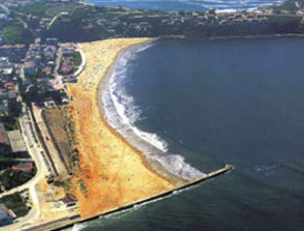 Camps se defiende atacando