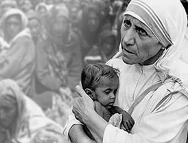 Fernández rechaza que quiera 'justificar' los datos del paro e 'identifica' 65.000 demandantes inscritos por solidaridad