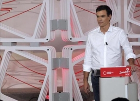El 'olvido' en la biografía de Pedro Sánchez, protagonista del desayuno informativo de Madina