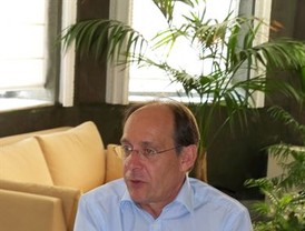 El PSOE acalla cualquier rumor sobre un 'final' de Zapatero al 'estilo Aznar'