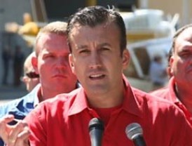 Aguirre señala directamente a Rubalcaba por las escuchas al PP