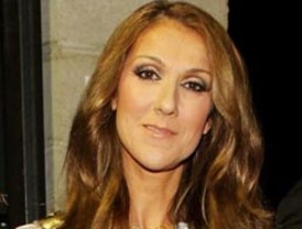 Celine Dion fue ingresada en un hospital