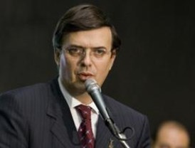 La suspensión del Lloyd Aéreo Boliviano en portada