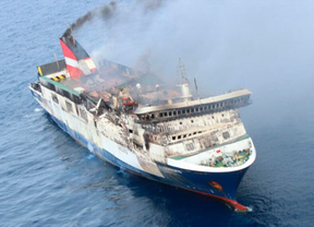 El ferry Sorrento será remolcado a Sagunto