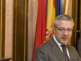 Chávez reconoce caída de la economía venezolana