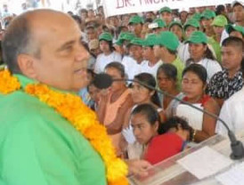 Desayuna Añorve con prominentes priístas antes de votar