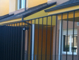 Los diputados se 'cortan un pelo' y no se suben los sueldos