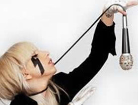 Fin de la pesadilla: los cooperantes españoles se reúnen con sus mujeres en Burkina Faso