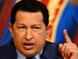 Critican iniciativa de Chávez en conflicto libio