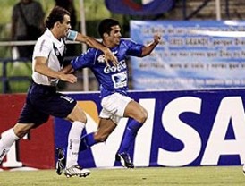 Salgado solicita a la banca que ponga 10.000 millones para los planes del Gobierno