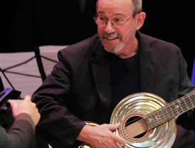 El autor del poema que leyó Patxi López, Premio Nacional de Narrativa