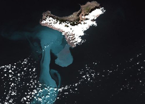 La mancha de la erupción de El Hierro ya supera la superficie de la isla