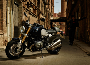 BMW R nine T