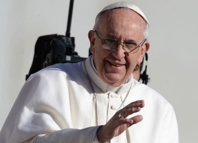 El Papa intenta limpiar su imagen: su primera beatificación será un sacerdote asesinado en la dictadura