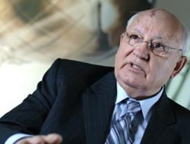 Gorbachov dice que 'Los árabes quieren libertad'
