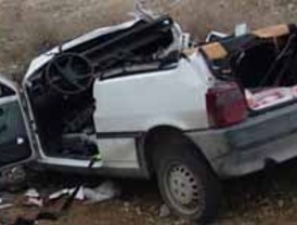 Heridas tres personas, una de ellas muy grave, al sufrir un accidente con el vehículo en que viajaban en Yecla