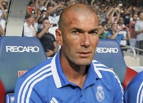 Zidane pasará tres meses inhabilitado por entrenar sin el título requerido